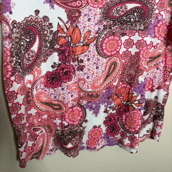 Fresh Blouse Women's Large V-Neck Paisley Short Sleeve Colorful Top Shirt - Picture 3 of 7